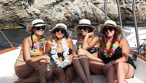 Bachelorette & bachelor party on a boat in Taormina
